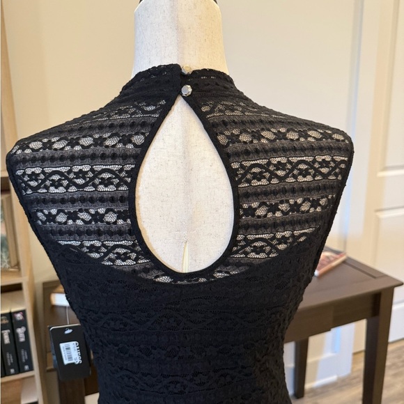 GUESS | Black Body con Dress with Lace Detail and Open Back Sz 10 - Picture 4 of 6